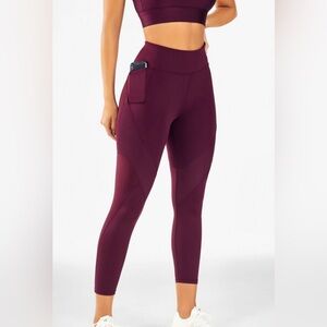 Fabletics *NWT* Spin Mesh Ultracool 7/8 Leggings